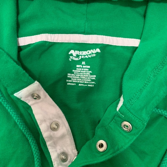 Arizona Hooded Shirt - Picture 2 of 6